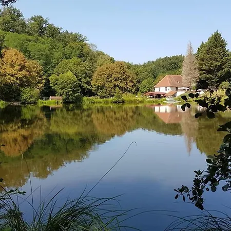 Les Du Moulin Du Chatain 3 *