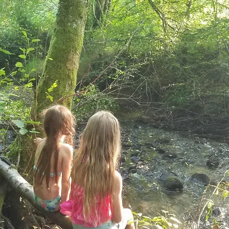 Les Du Moulin Du Chatain 3 *
